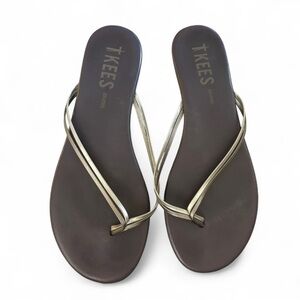 TKEES Duos Thong Sandal in Silver Showers Size 11